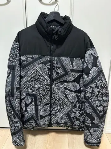 ZARA 반다나 페이즐리 무늬 퍼프 자켓 L 사이즈