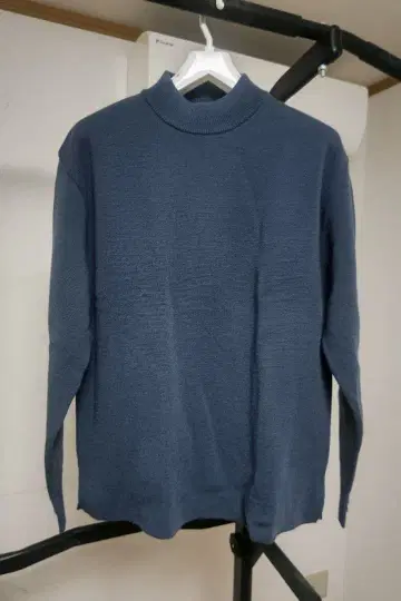 UNITED TOKYO 울 밀라노 리브 모크넥 블루 그레이