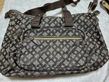 미사용 새상품 크리스찬 올리비에 숄더백