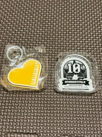 언더테일 16주년 기념 키링