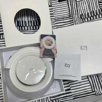 itzy 응원봉 트레이딩 카드 포함