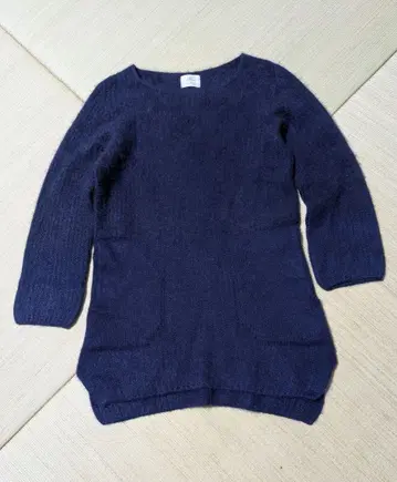 루엔 로즈 / 캐시미어 100 / 네이비 / 포켓 부착 니트