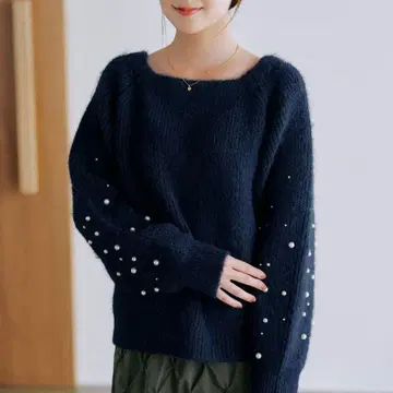 COHINA 그라데이션 펄 슬리브 니트 네이비