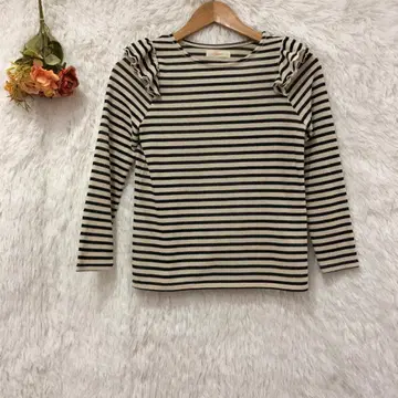 flower 플라워 어깨 프릴 니트탑 [ F ] 보더 블랙 베이지