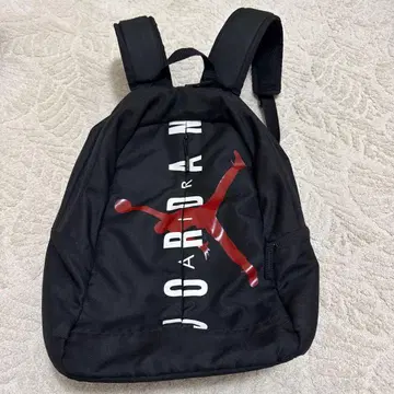 NIKE 조던 럭색 S4