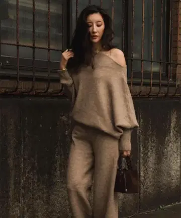 에스트레자 셋업 니트