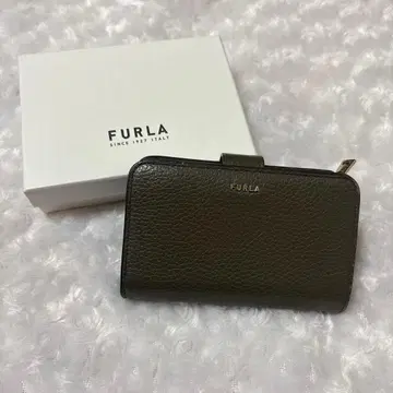 FURLA 카키 접이식 지갑