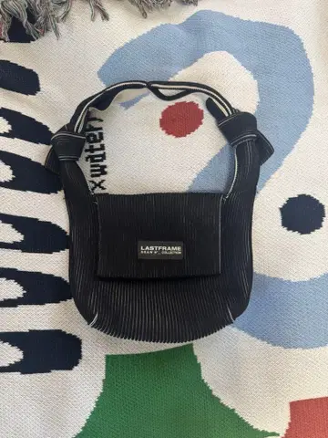 lastframe two tone obi bag 블랙 x 화이트
