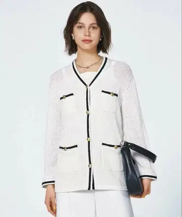 미사용 새상품 스트로베리 필드 화이트 메쉬 자켓 V넥