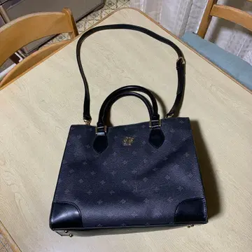 토트백 로얄 파티 ROYAL PARTY 백