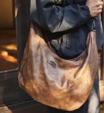 UMBRO 브라운 숄더백