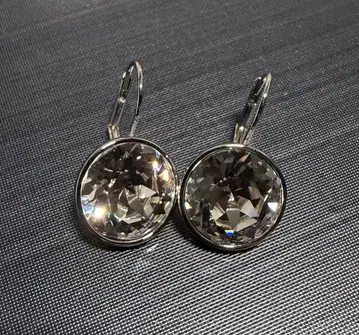 Swarovski 드롭 귀걸이