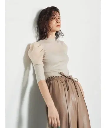 스나이델 시어 슬리브 니트 풀오버 IVR 아이보리