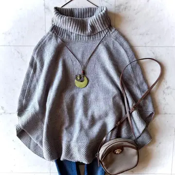 새상품급 23구 터틀 니트 판초 울 100% 라이트 그레이 44 케이프