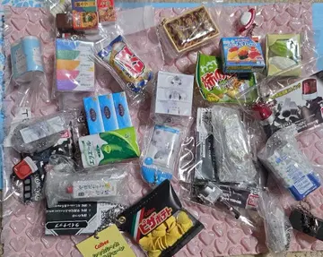 반다이 캡슐 토이 미니어처 세트