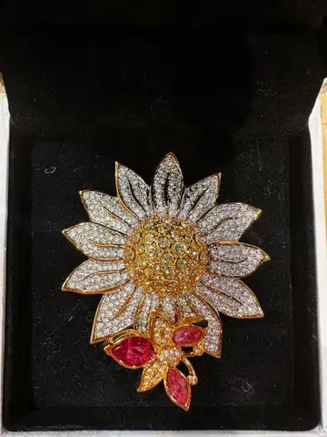 SWAROVSKI 해바라기 디자인 브로치