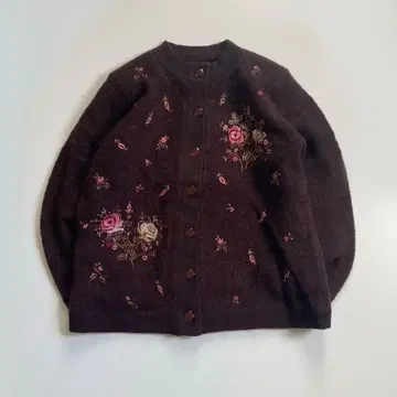 깔끔한 레트로 가디건 자수 브라운 L-XL 어깨 패드 루즈핏 브라운