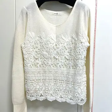 Andemiu 프론트 레이스 니트 풀오버 화이트