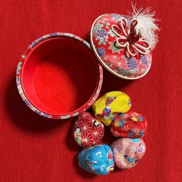 패브릭 소재 꽃무늬 원형 상자와 투호 세트