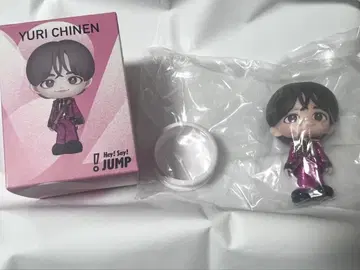 치넨 유리 피규어