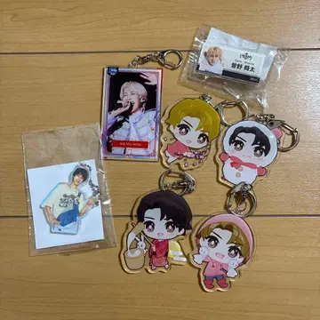소노 슌타 아크릴 키링 배지 묶음 판매