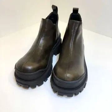 (미사용) JEANASIS 사이드 고어 앵클부츠 23.5cm 카키 계열