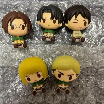 진격의 거인 제일복권 벽 너머의 세계 리바이 한지 쵸코놋코 피규어