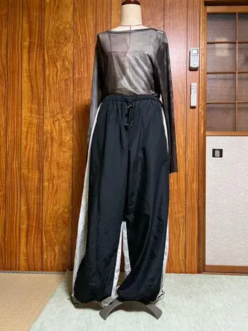 미카레 미카레 새상품 나일론 팬츠