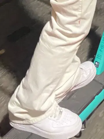 에어포스 화이트 새상품급 선착순!