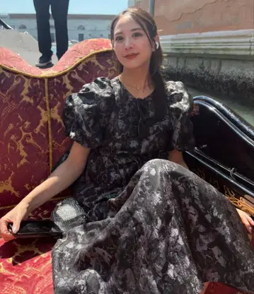 [ 새상품급 ] ANDRESD 아드레스드 버블 슬리브 자카드 드레스