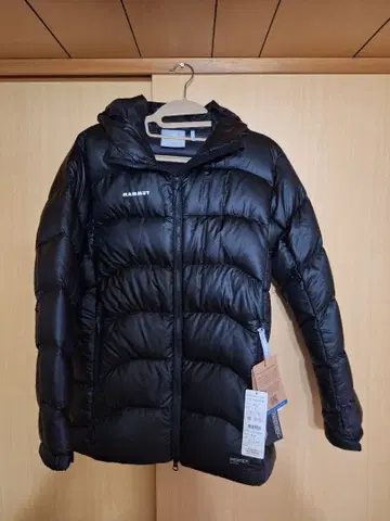 [새상품] 마무트 그래비티 인슐레이션 후디드 자켓 아시안 핏