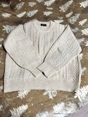 나노 유니버스 아이보리 케이블 니트 스웨터