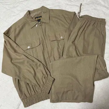 OBJECTS GOLD 베이지 실크 셋업 구제 의류