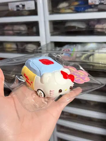 키티 자동차 스퀴즈