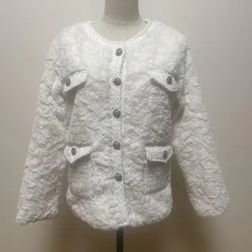 화이트 노카라 자켓 퍼uzzy 소재