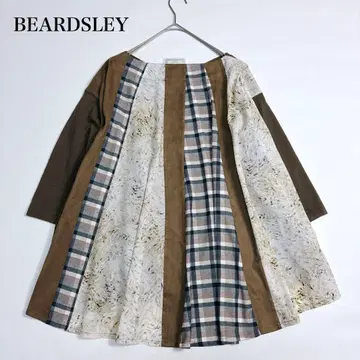 새상품급 비어즐리 패치워크 니트 이소재 절개 플레어 루즈핏 F 사이즈