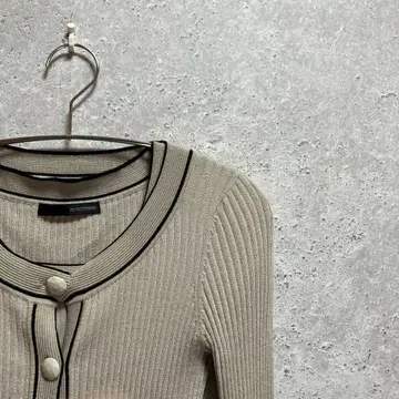 [새상품급] 22 옥테이블 2 니트 앙상블 긴팔 가디건 그레이지