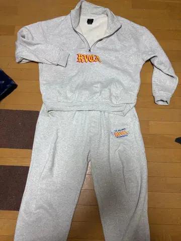 RVCA 그레이 맨투맨 세트