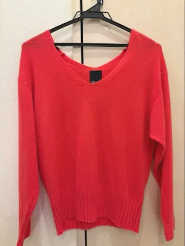 [ 새상품급 ] note et silence 캐시미어 100% V넥 니트