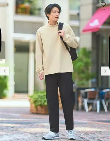 [ 새상품 택 없음 ] UNIQLO 기어 팬츠 블랙 남성용 S