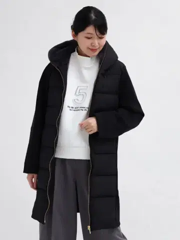 이번 시즌 블랙 아우터 투모로우랜드, 두지엠 클라세, 루쉘 블루, 이에나