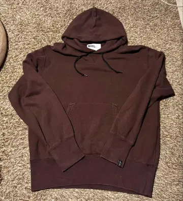 MHL. 루프 휠러 브라운 후드 부착 후드티