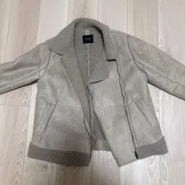 titivate 베이지 플리스 자켓 지퍼 포함