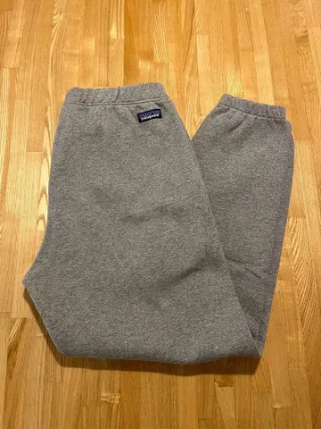 파타고니아 피츠로이 아이콘 업라이저 스웨트 팬츠 M 사이즈