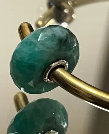 트롤 비즈 아벤츄린