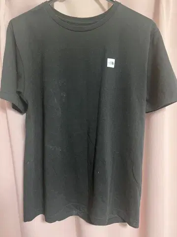 THE NORTH FACE 블랙 티셔츠