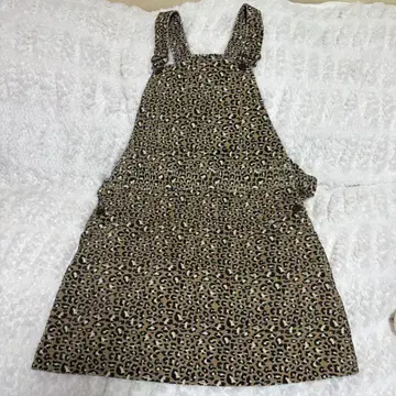 Treat Urself 레오파드 무늬 오버롤 스커트