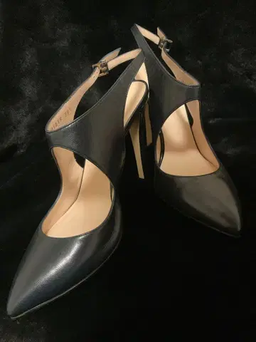 GIORGIO ARMANI 하이힐 미사용 새상품 사이즈 38 1/2