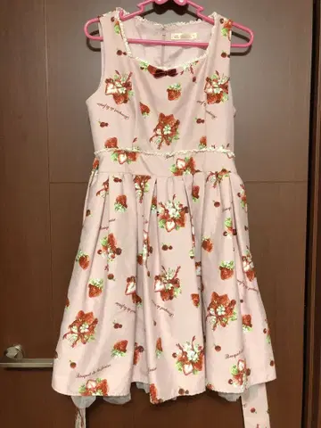 Ank Rouge 딸기 무늬 원피스 핑크