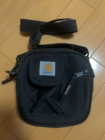 Carhartt 블랙 숄더백 소형